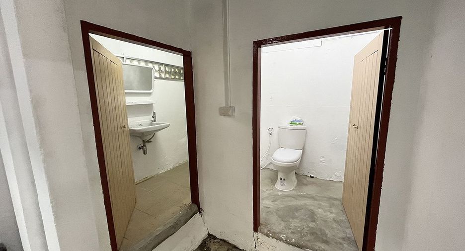 Haus zum Kauf mit 2 Zimmer in Thon Buri, Bangkok