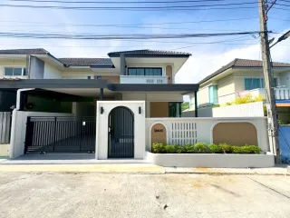 出售 3 卧室 独立屋 在 Phuket Town, 普吉