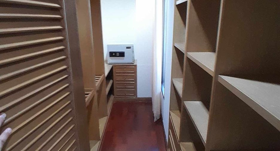Wohnung zur Miete mit 4 Zimmer in Watthana, Bangkok