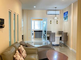 Casa en alquiler de 2 habitaciones en Mueang Phuket, Phuket