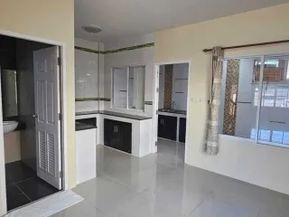 Casa adosada en venta de 2 habitaciones en Kathu, Phuket