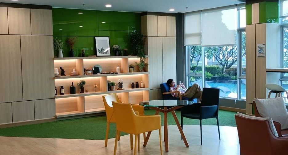 For rent 1 bed condo in Huai Khwang, Bangkok