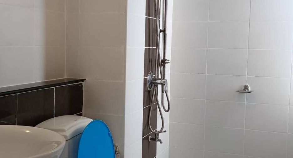 For sale 3 bedrooms townhouse in Prawet, Bangkok
