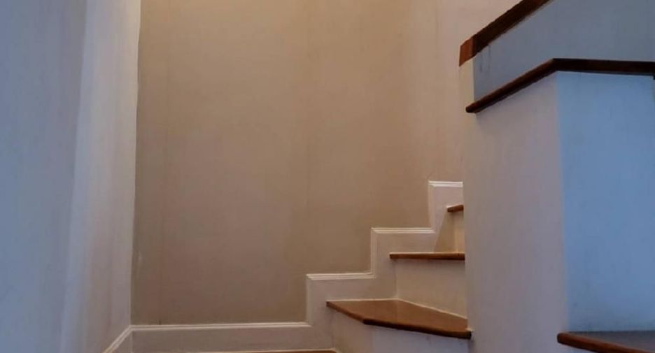 For sale 3 bedrooms townhouse in Prawet, Bangkok