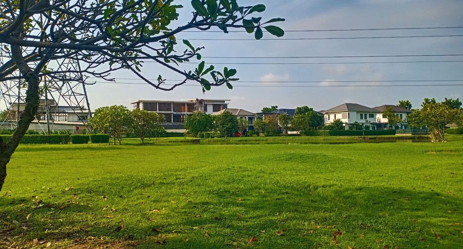 For sale 3 bedrooms townhouse in Prawet, Bangkok