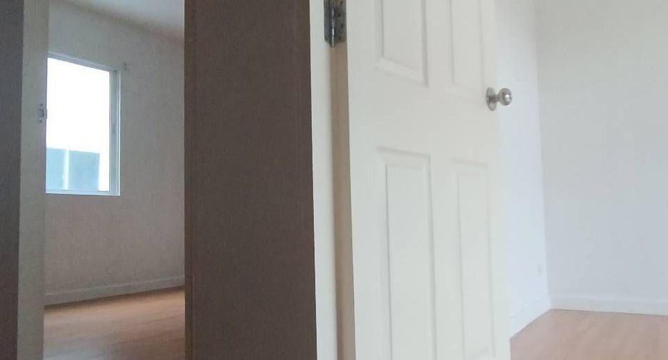 For sale 3 bedrooms townhouse in Prawet, Bangkok