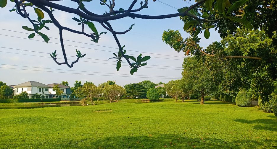 For sale 3 bedrooms townhouse in Prawet, Bangkok