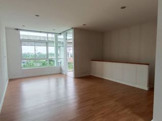 Casa adosada en venta de 3 habitaciones en Prawet, Bangkok