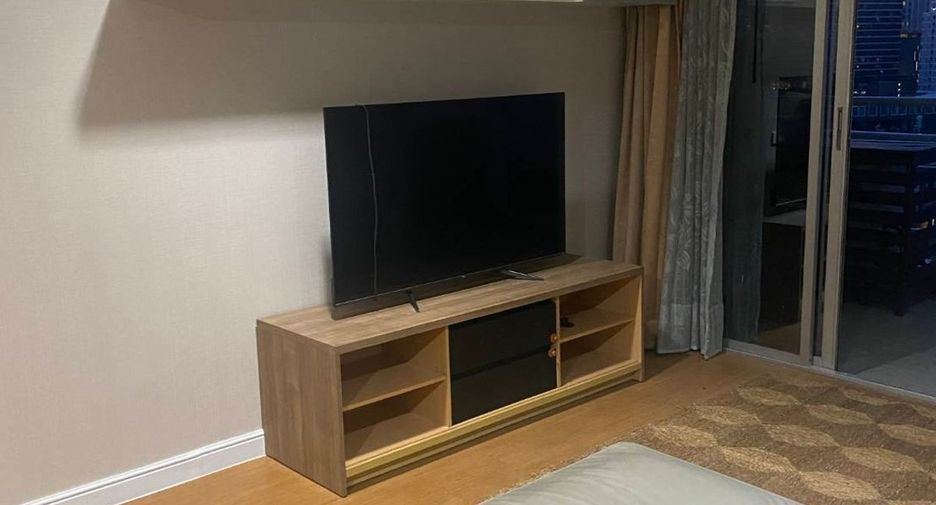 Wohnung zur Miete mit 3 Zimmer in Khlong Toei, Bangkok