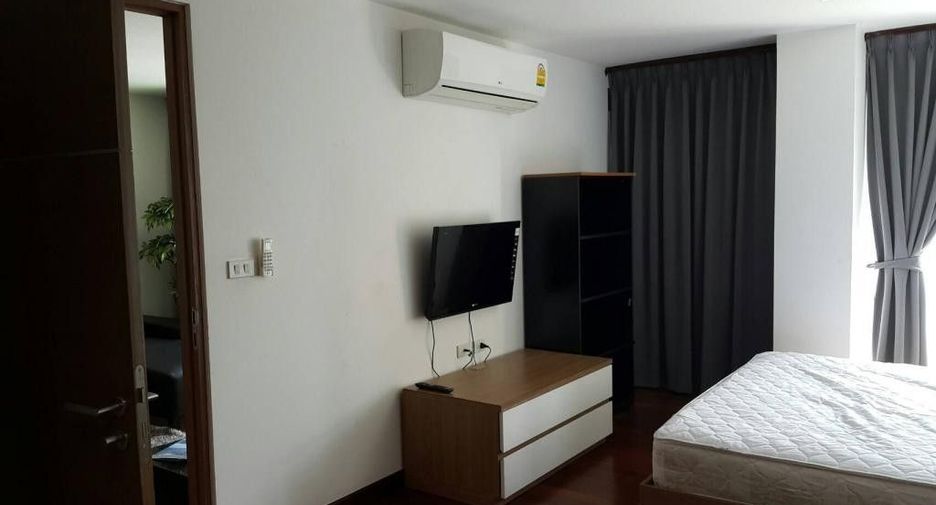 For sale and for rent 1 bed condo in Watthana, Bangkok