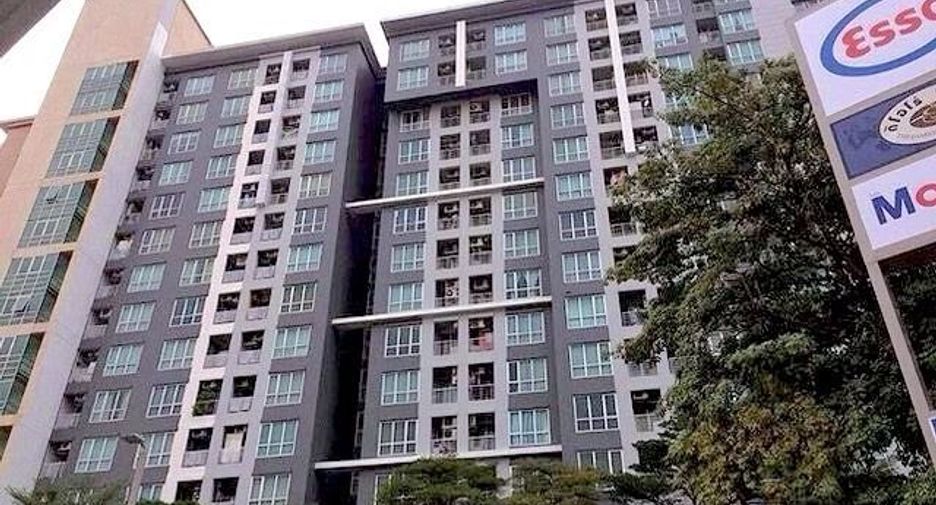 For sale 2 bedrooms condo in Huai Khwang, Bangkok