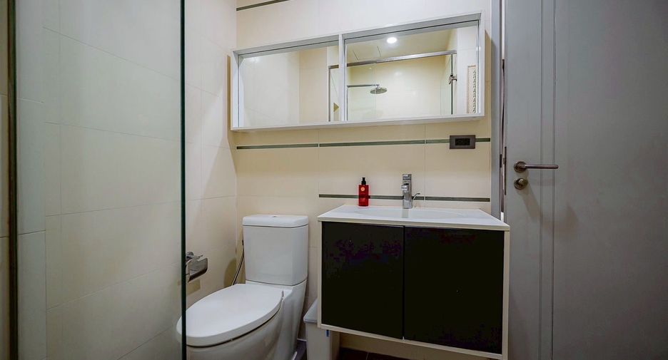 Продажа и аренда 1 кровать кондо в Кхлонг Тоеи, Бангкок