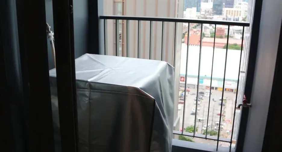 For rent studio condo in Phra Khanong, Bangkok