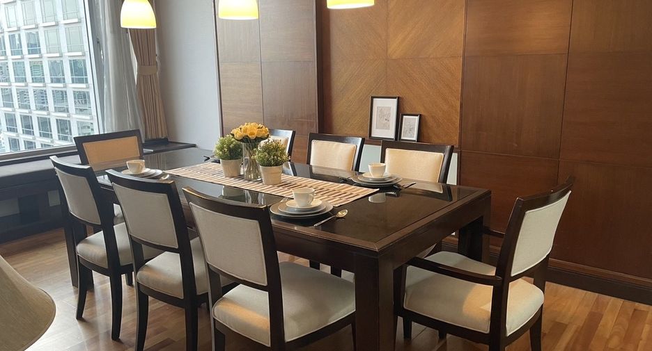 For sale and for rent 3 bedrooms condo in Pathum Wan, Bangkok