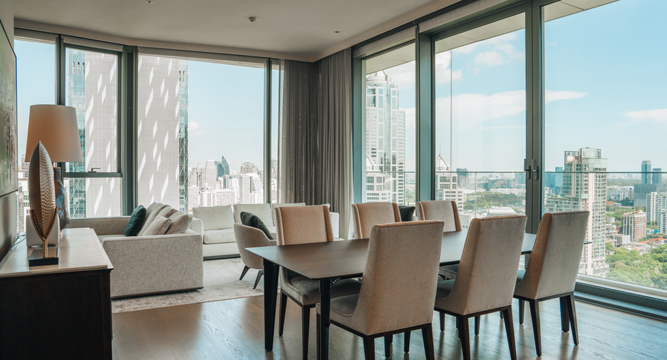 For sale 2 bedrooms condo in Pathum Wan, Bangkok