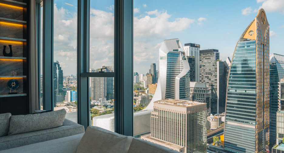 For sale 2 bedrooms condo in Pathum Wan, Bangkok