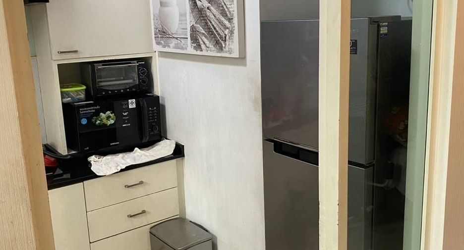 For sale 3 bedrooms townhouse in Chom Thong, Bangkok