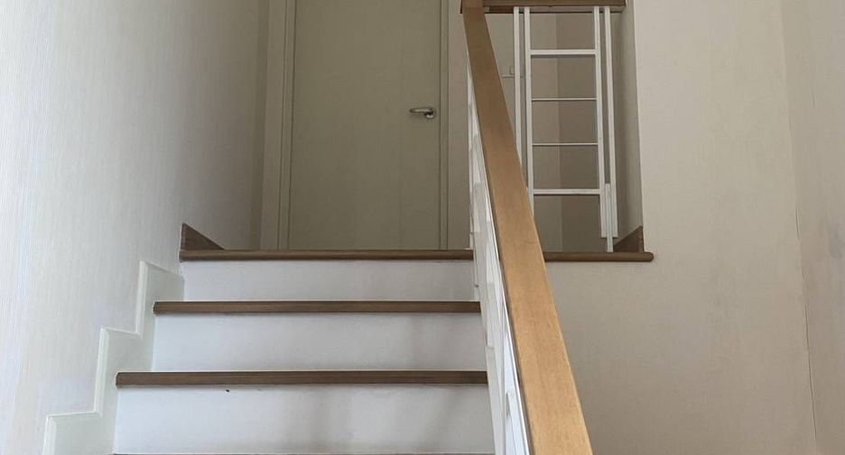 For sale 3 bedrooms townhouse in Chom Thong, Bangkok