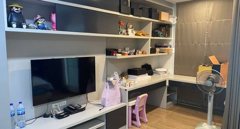 For sale 3 bedrooms townhouse in Chom Thong, Bangkok