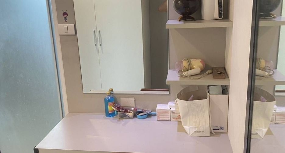 For sale 3 bedrooms townhouse in Chom Thong, Bangkok