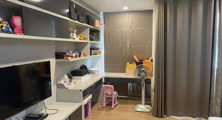 For sale 3 bedrooms townhouse in Chom Thong, Bangkok