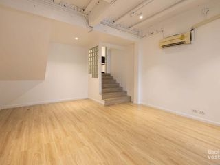 For rent 5 bedrooms retail Space in Watthana, Bangkok