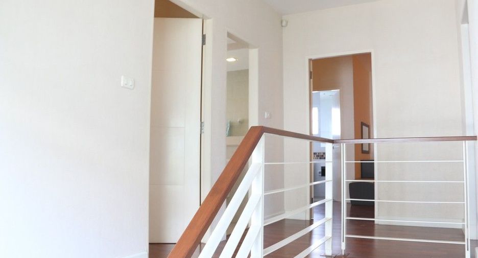 Casa en venta de 3 habitaciones en Thung Khru, Bangkok