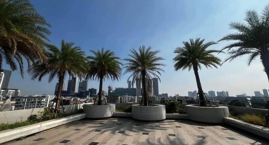 For sale and for rent 2 bedrooms condo in Phra Khanong, Bangkok