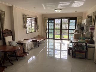 Haus zum Kauf mit 5 Zimmer in Chatuchak, Bangkok