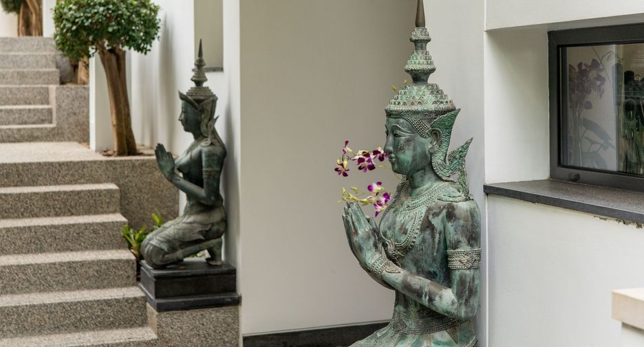 For rent 5 bedrooms villa in Thalang, Phuket