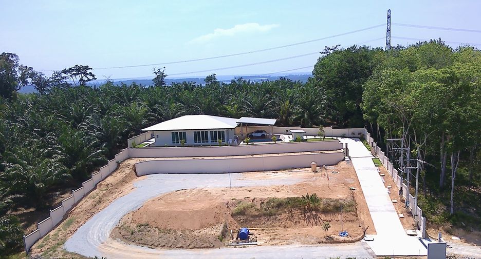 For sale 3 bedrooms villa in Takua Thung, Phang Nga