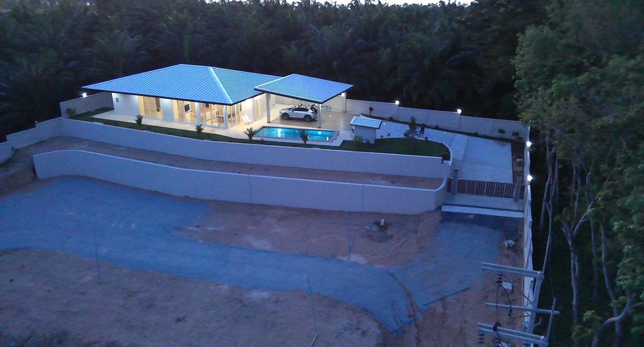For sale 3 bedrooms villa in Takua Thung, Phang Nga