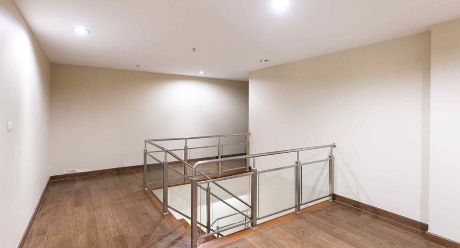 Condo en venta de 5 habitaciones en Huai Khwang, Bangkok