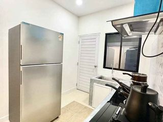 出租 5 卧室 独立屋 在 Chatuchak, 曼谷
