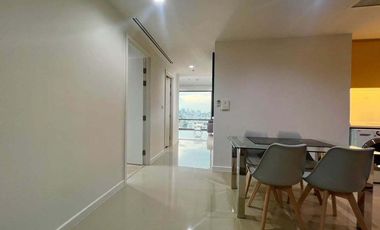 Condo en alquiler de 2 habitaciones en Yan Nawa, Bangkok
