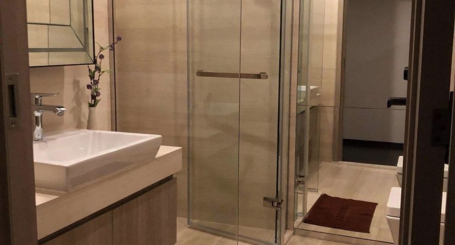 For rent 2 bedrooms condo in Khlong Toei, Bangkok