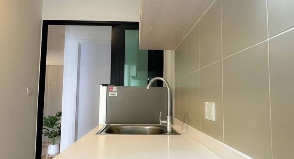 For rent 1 bed condo in Wang Thonglang, Bangkok