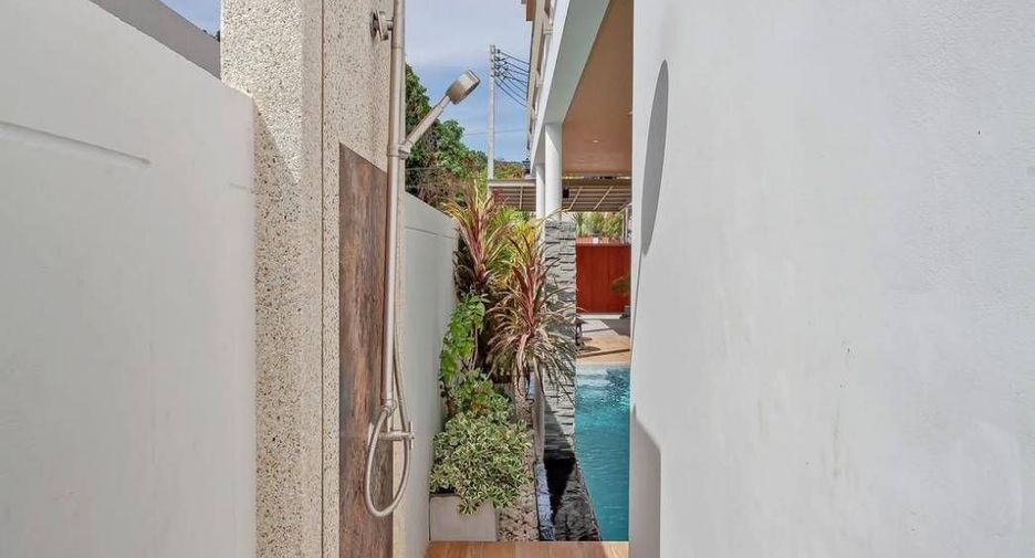 For sale and for rent 3 bedrooms villa in Mueang Phuket, Phuket