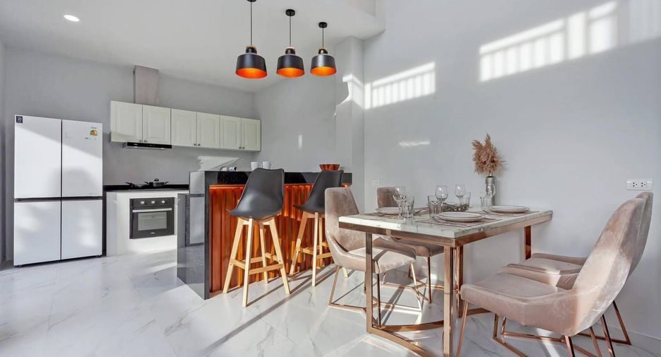For sale and for rent 3 bedrooms villa in Mueang Phuket, Phuket