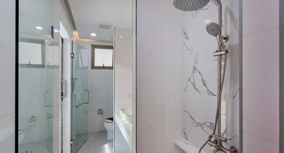For sale and for rent 3 bedrooms villa in Mueang Phuket, Phuket