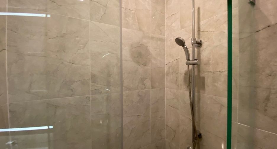 For rent and for sale 2 bedrooms condo in Watthana, Bangkok