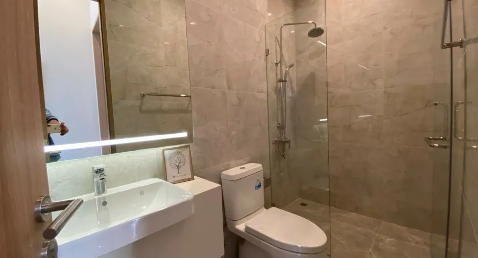 For rent and for sale 2 bedrooms condo in Watthana, Bangkok