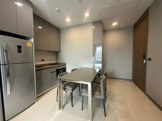 For rent 2 bedrooms condo in Bang Rak, Bangkok