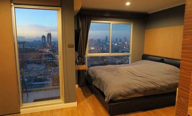 Condo en alquiler de 2 habitaciones en Yan Nawa, Bangkok