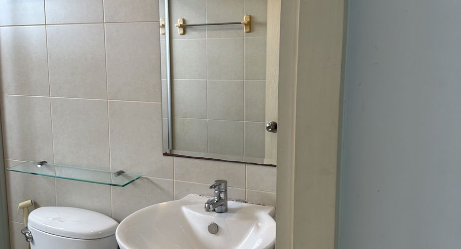 For rent 2 bedrooms condo in Phasi Charoen, Bangkok