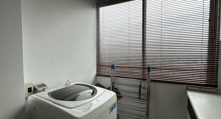 For rent 2 bedrooms condo in Phasi Charoen, Bangkok