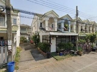 For sale 2 bedrooms townhouse in Khlong Sam Wa, Bangkok
