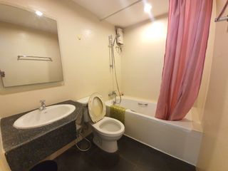 For rent 1 bed condo in Yan Nawa, Bangkok