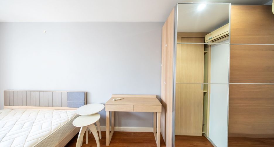 For sale 1 bed condo in Khlong Toei, Bangkok