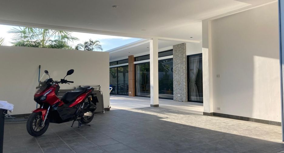 For sale 4 ベッドルーム villa in Mueang Phuket, Phuket